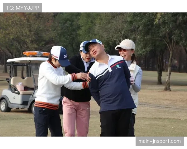 通讯：风雨无阻——记录一支业余老年慢投垒球队的二十年友谊