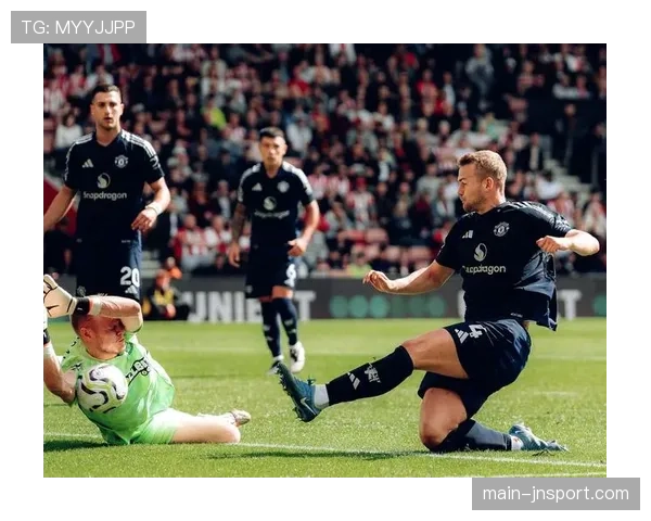 深度复盘:曼联客场三球完胜,滕哈格的战术调整如何激活加纳乔 深度复盘:曼联客场三球完胜,滕哈格的战术调整如何激活加纳乔